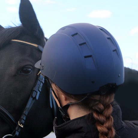 How to fit a riding helmet