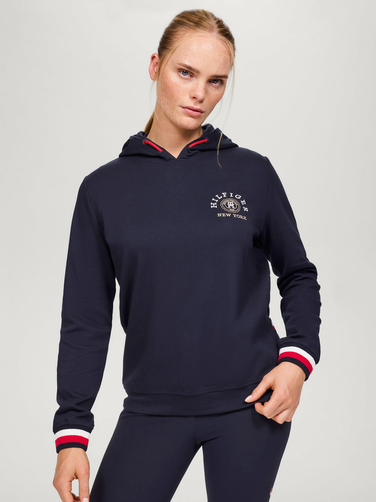 tommy-hilfiger-hoodie