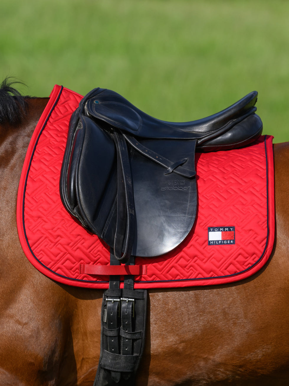 tommy-hilfiger-saddlepad
