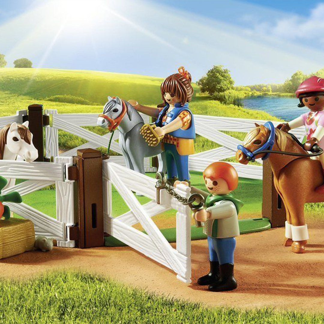 Playmobil Pony Farm Saddleworld